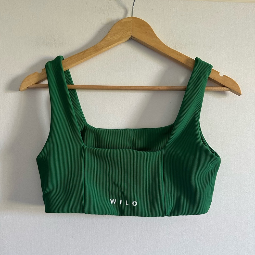 Wilo the Label Green Cropped Tank Top size Small EUC - Picture 2 of 5